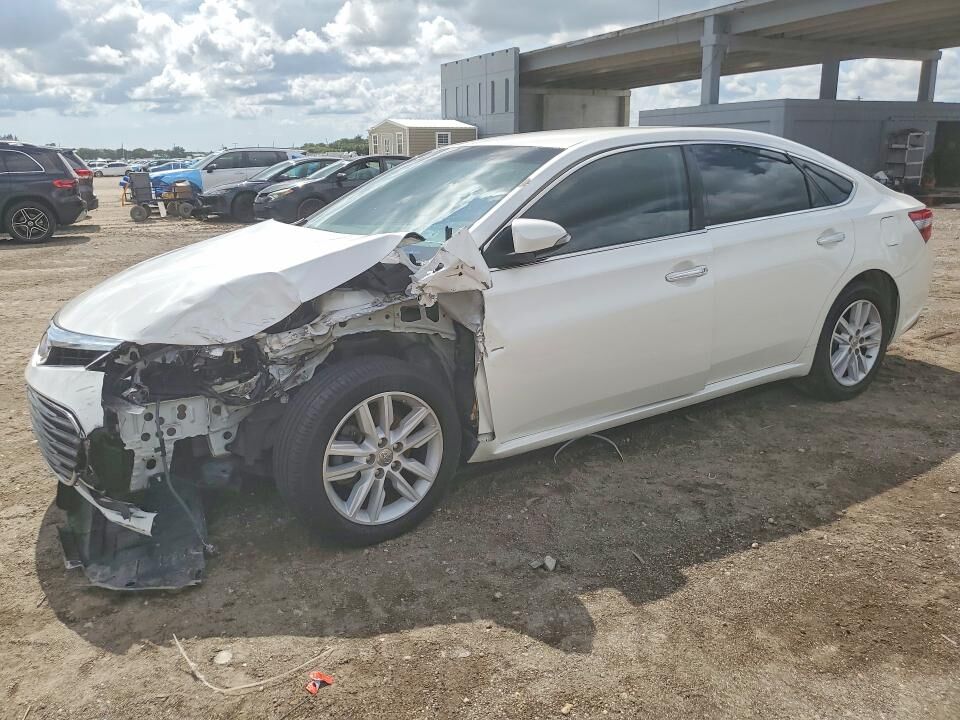 2014 TOYOTA Avalon