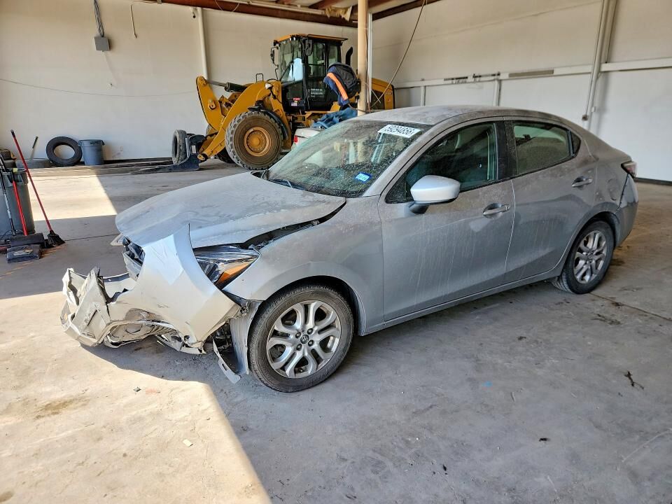 2018 TOYOTA Yaris
