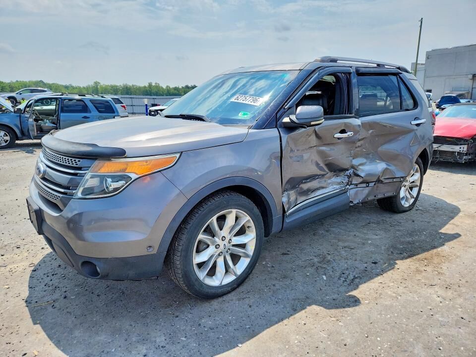2013 FORD Explorer