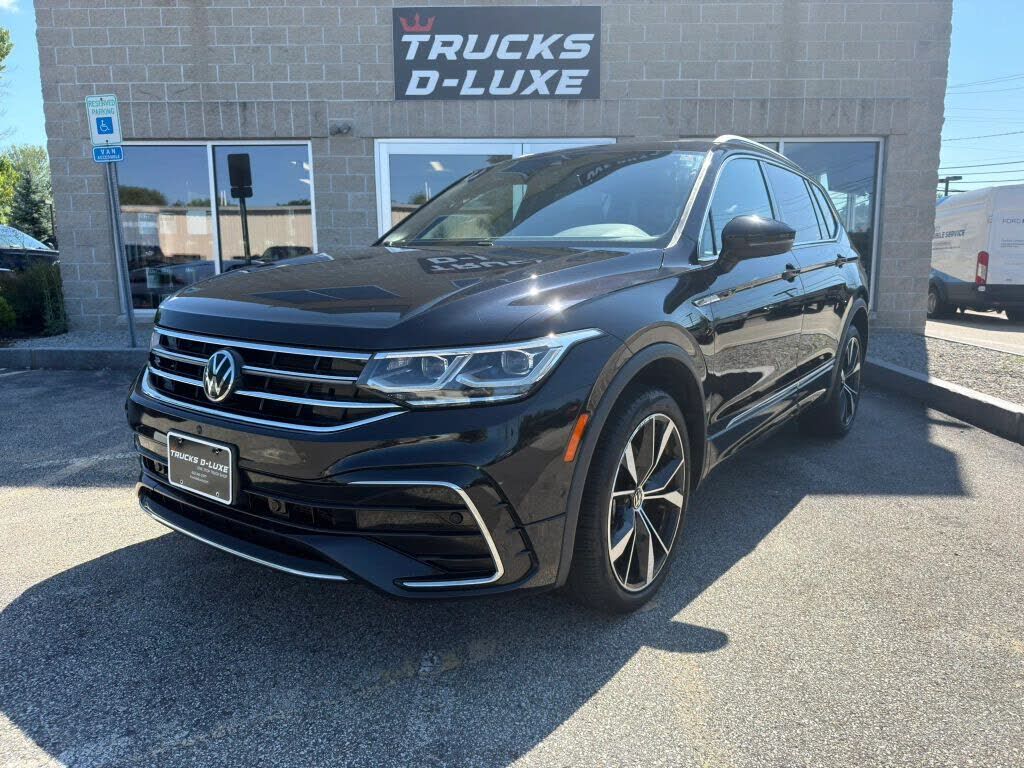 2022 VOLKSWAGEN Tiguan