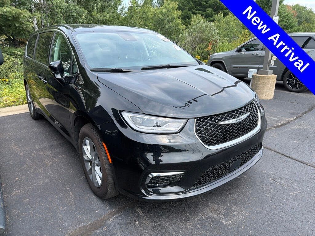 2024 CHRYSLER Pacifica