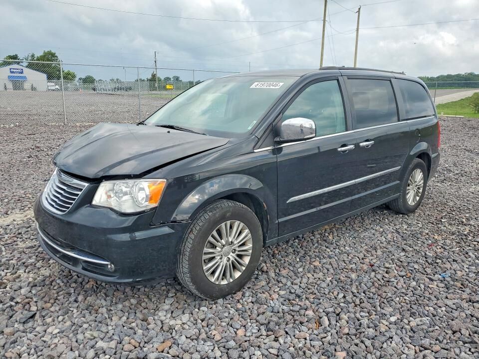 2015 CHRYSLER Town and Country