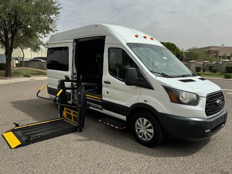 2017 FORD Transit