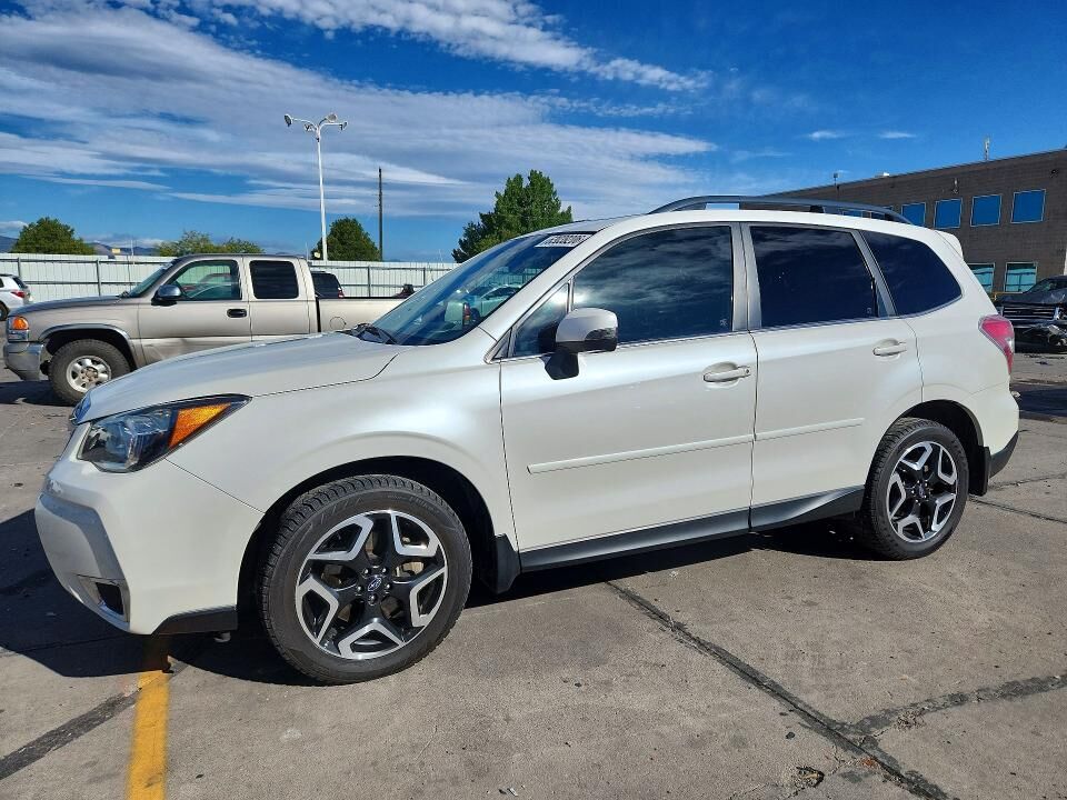 2014 SUBARU Forester