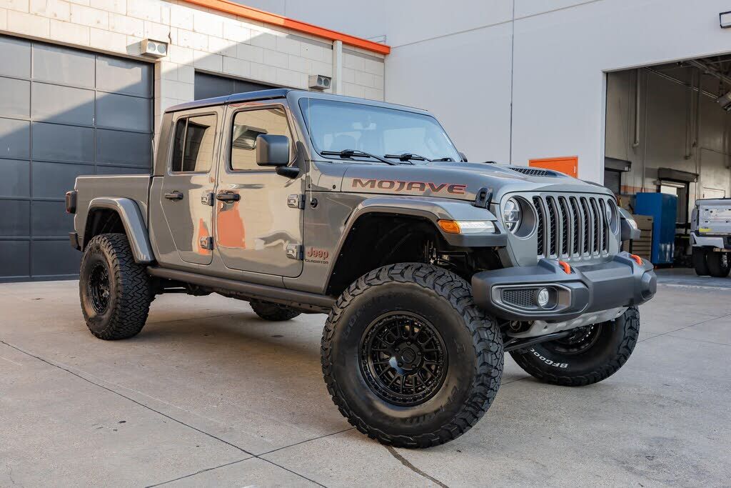 2022 JEEP Gladiator