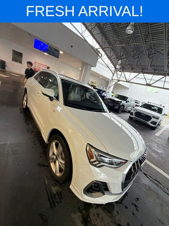 2024 AUDI Q3