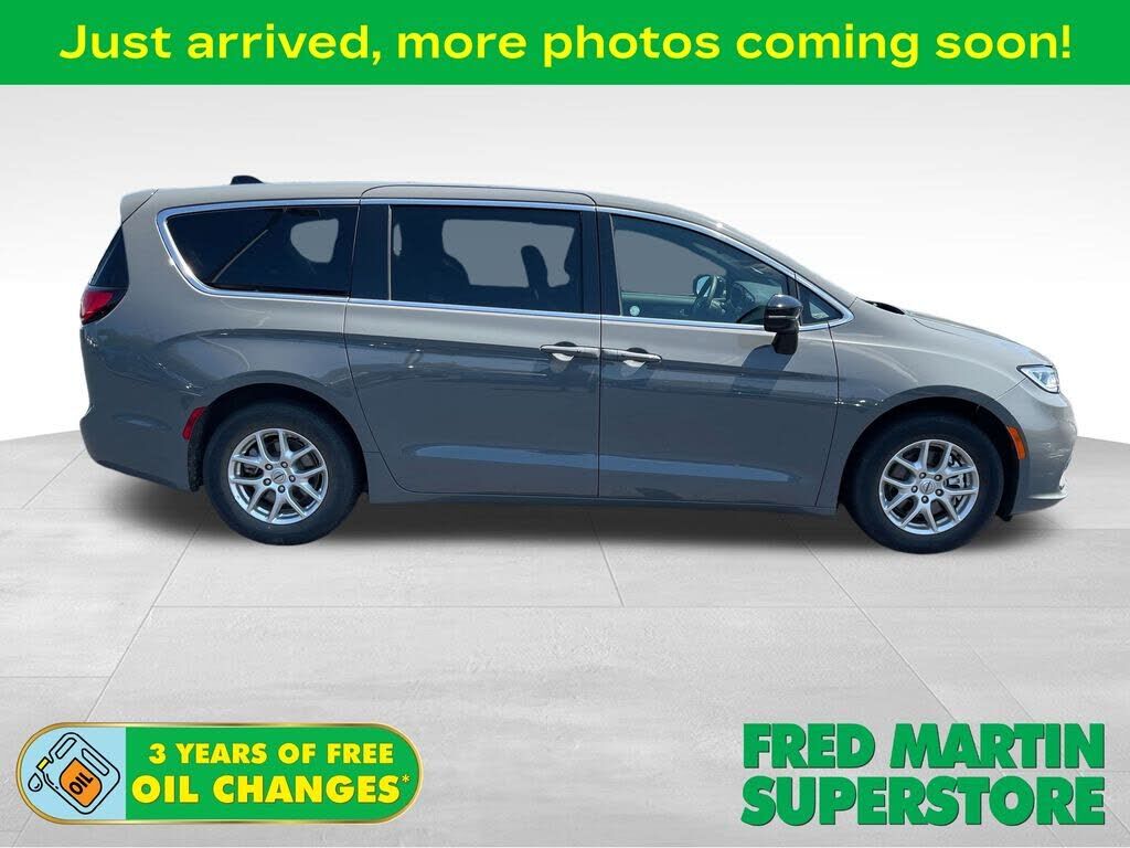 2025 CHRYSLER Pacifica