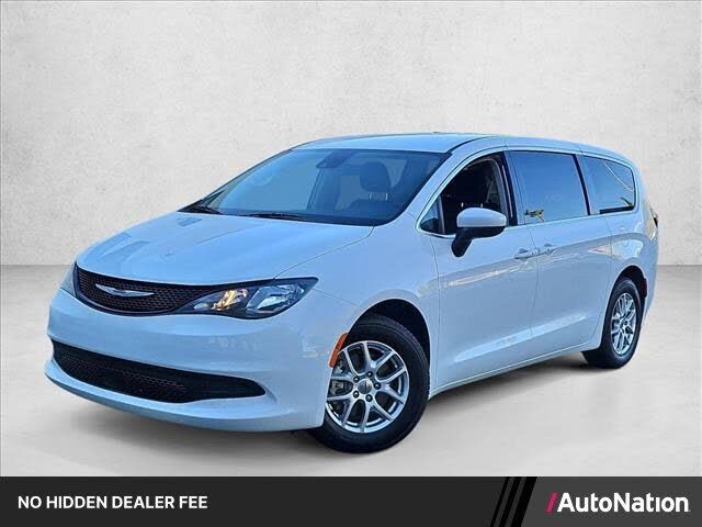 2023 CHRYSLER Voyager