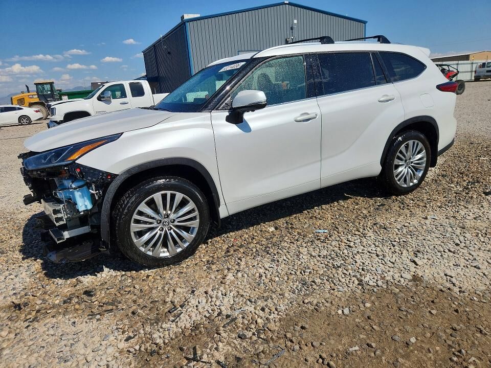 2023 TOYOTA Highlander