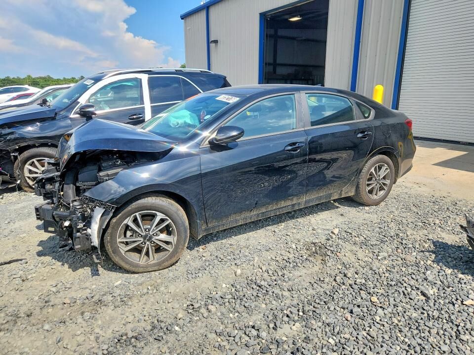 2024 KIA Forte