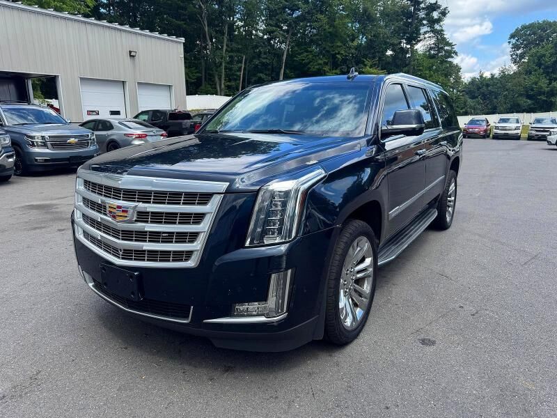 2019 CADILLAC Escalade ESV