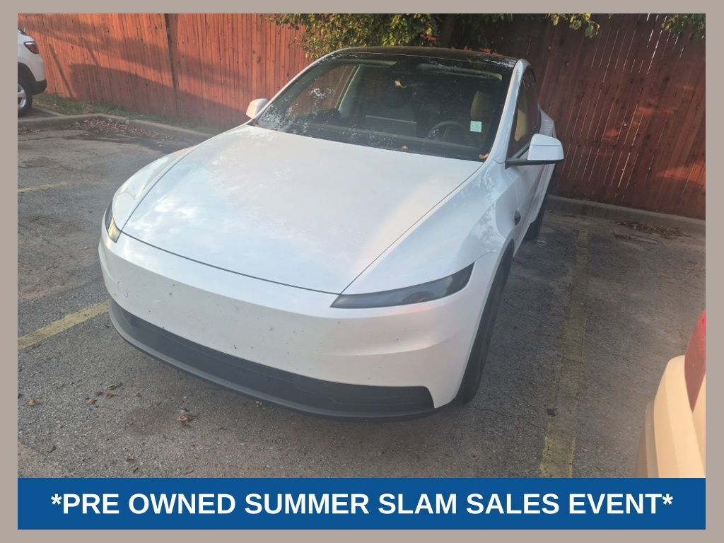 2026 TESLA Model Y
