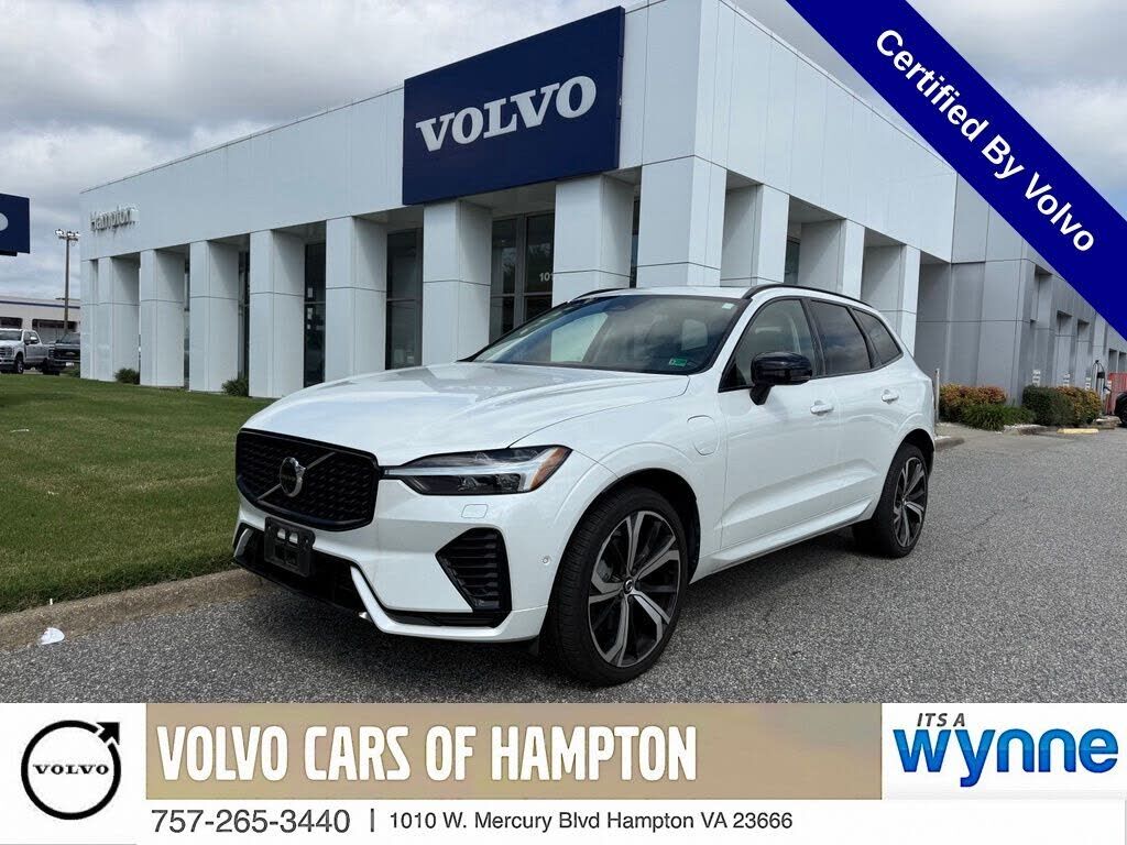 2025 VOLVO XC60