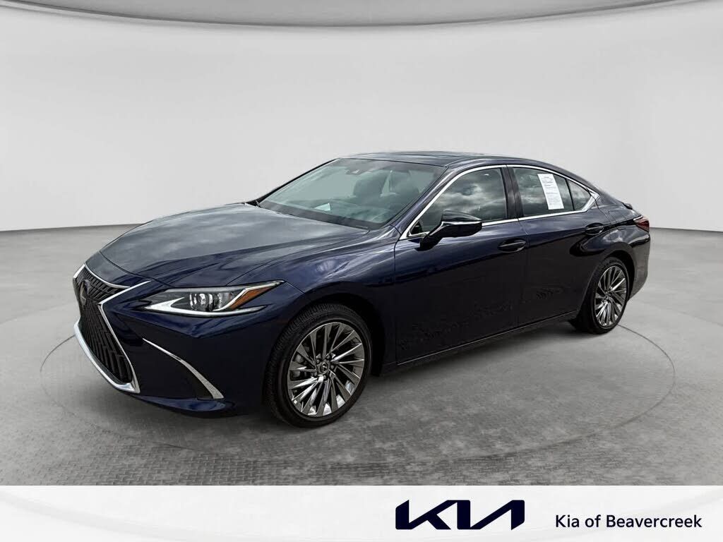 2025 LEXUS ES