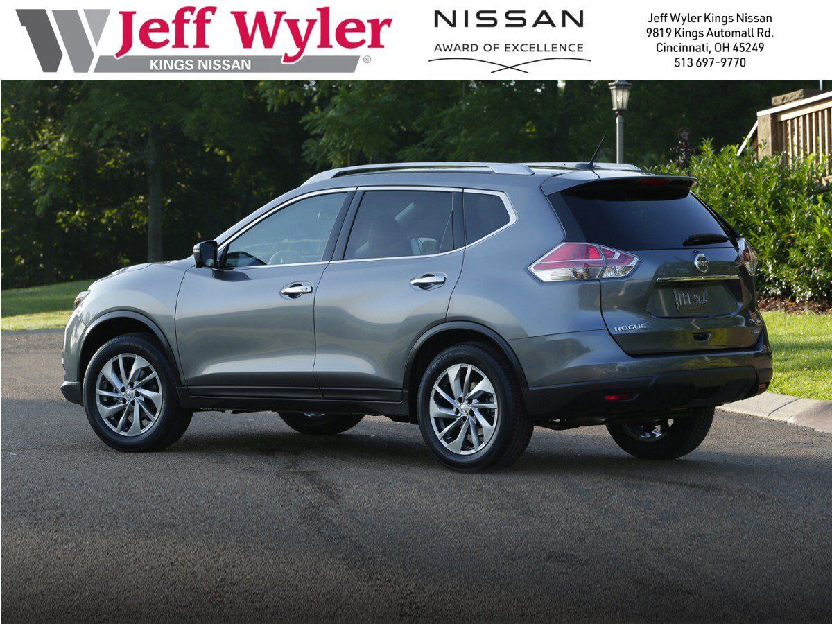2015 NISSAN Rogue