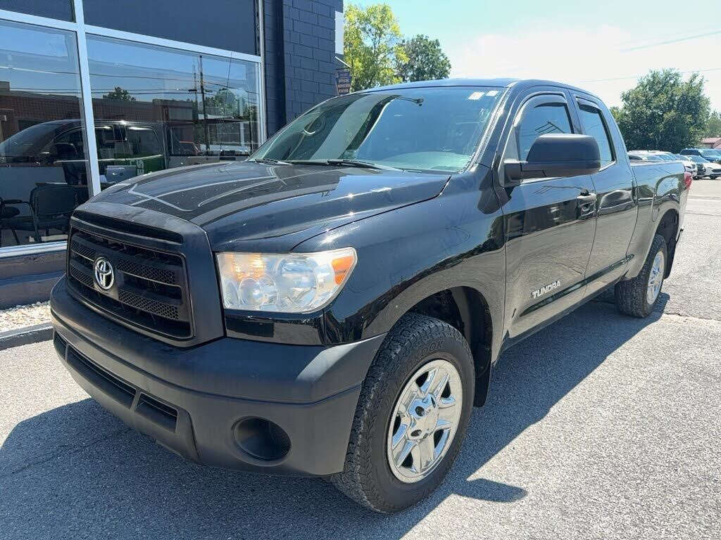 2013 TOYOTA Tundra