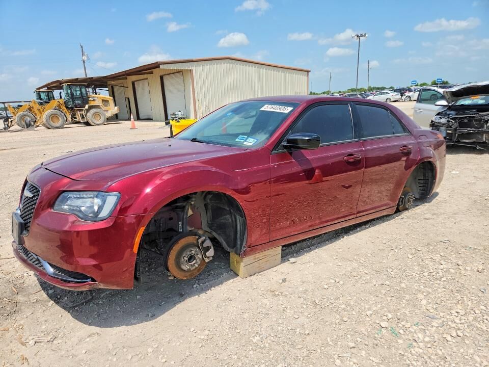 2018 CHRYSLER 300
