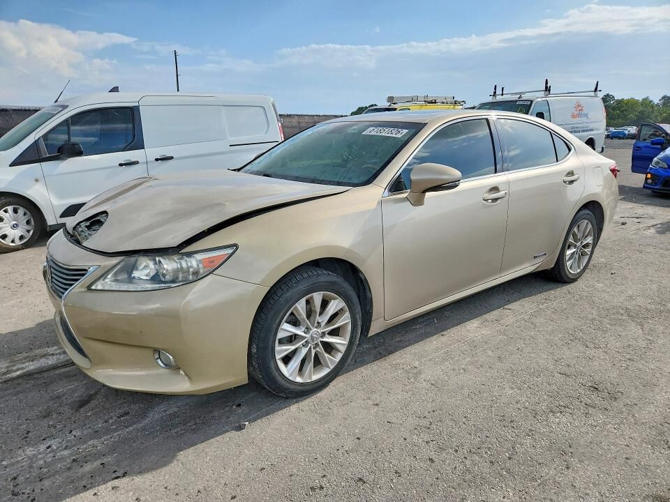 2013 LEXUS ES