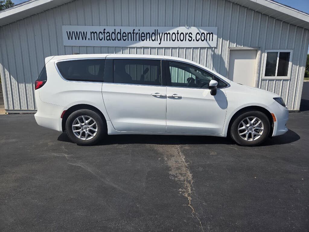 2023 CHRYSLER Pacifica