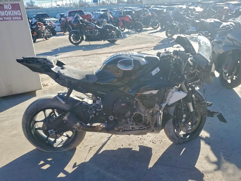2024 YAMAHA YZF
