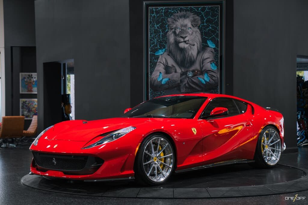2019 FERRARI 812 Superfast