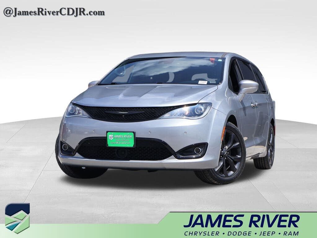 2019 CHRYSLER Pacifica