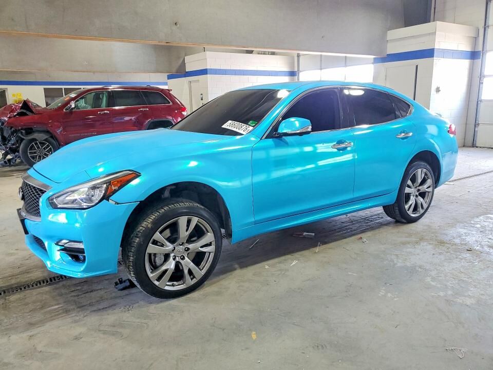 2015 INFINITI Q70
