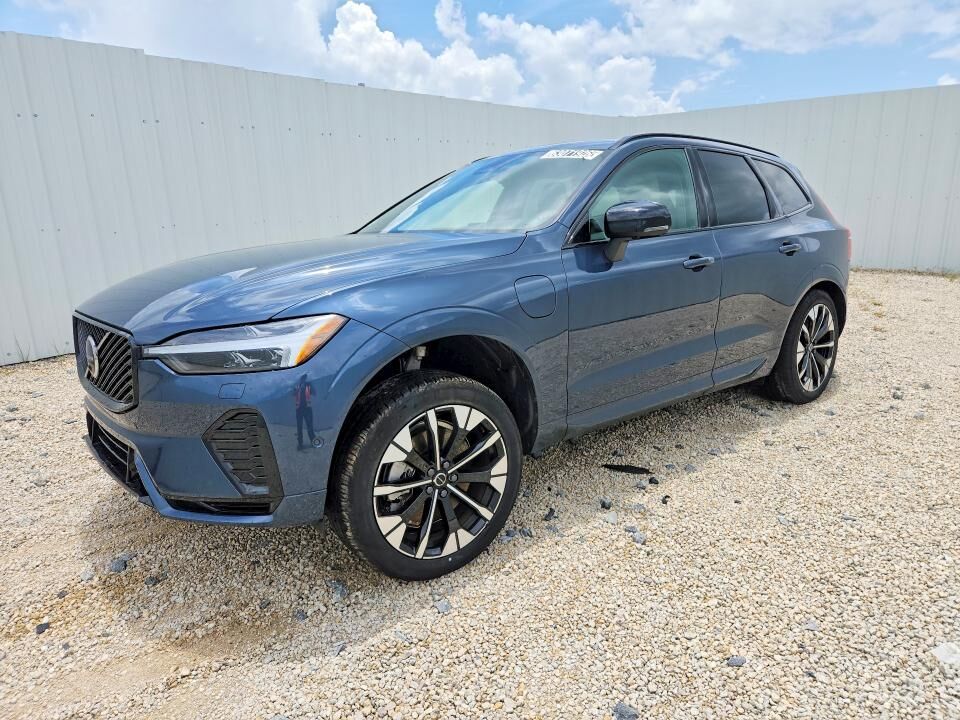 2026 VOLVO XC60
