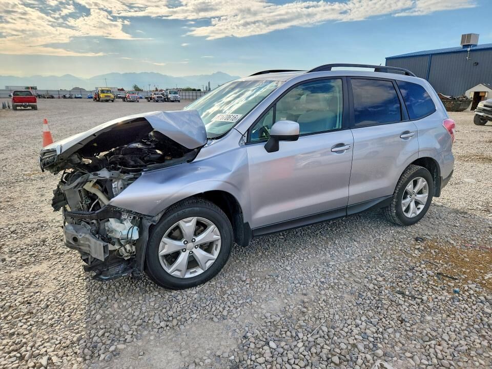 2015 SUBARU Forester