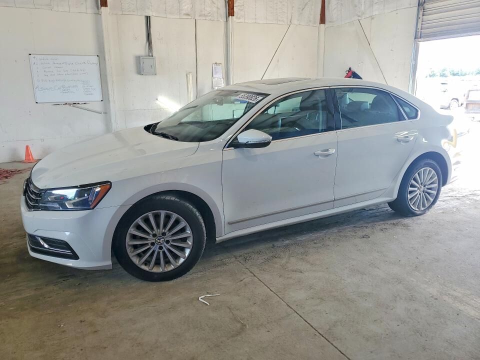 2017 VOLKSWAGEN Passat