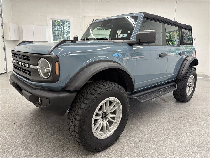 2022 FORD Bronco