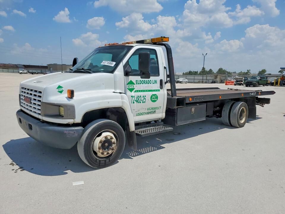 2005 GMC C5