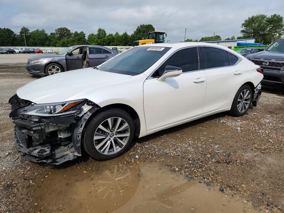 2019 LEXUS ES
