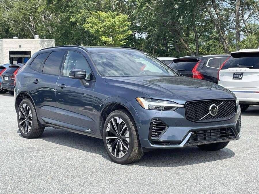 2026 VOLVO XC60