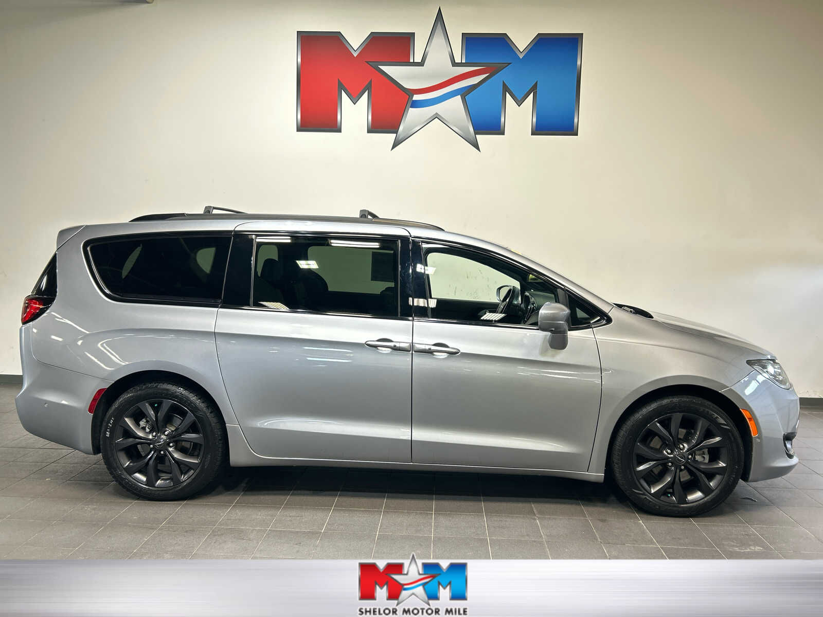 2020 CHRYSLER Pacifica