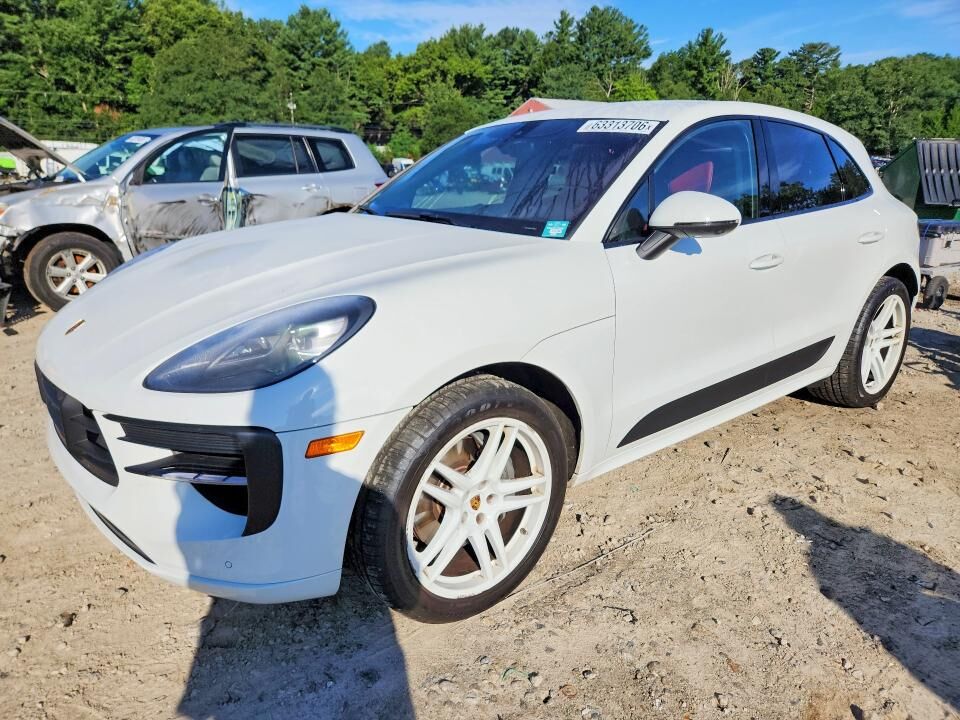 2020 PORSCHE Macan