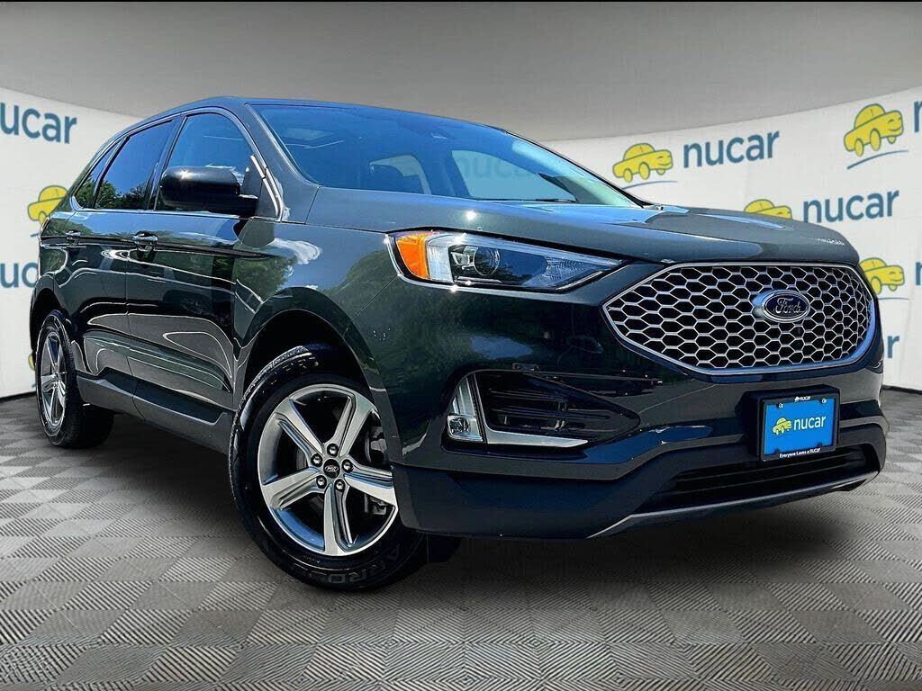 2023 FORD Edge