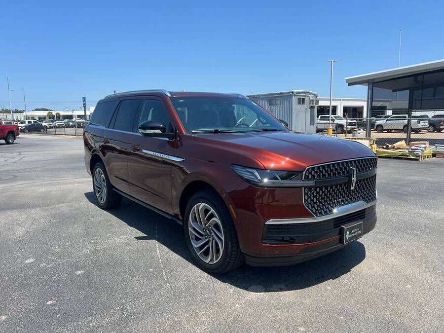 2027 LINCOLN Navigator