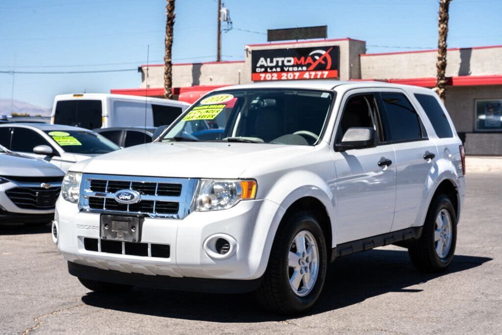 2011 FORD Escape