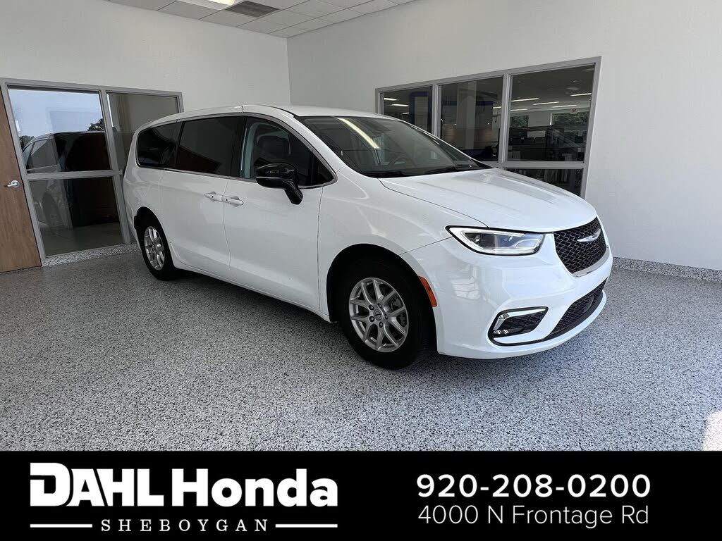 2024 CHRYSLER Pacifica