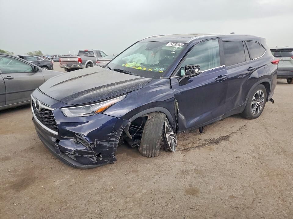 2023 TOYOTA Highlander