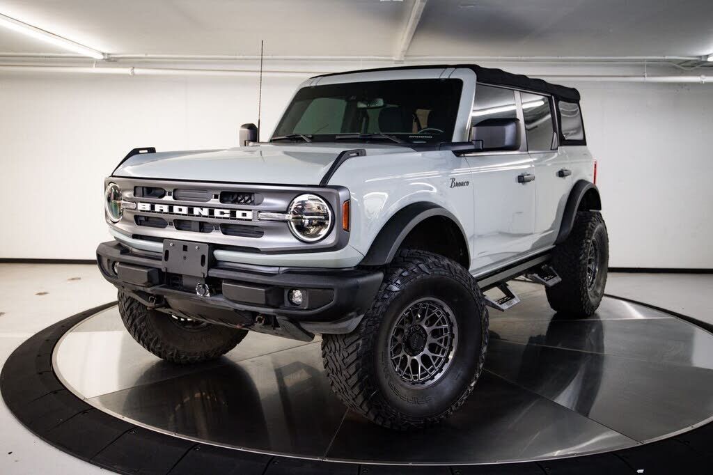 2021 FORD Bronco