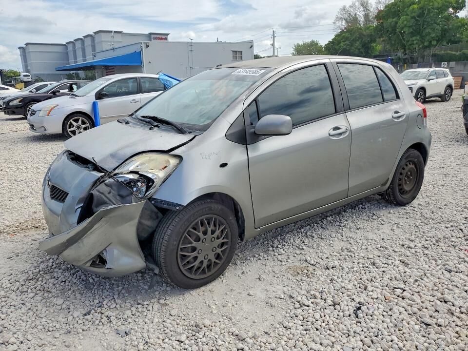 2009 TOYOTA Yaris