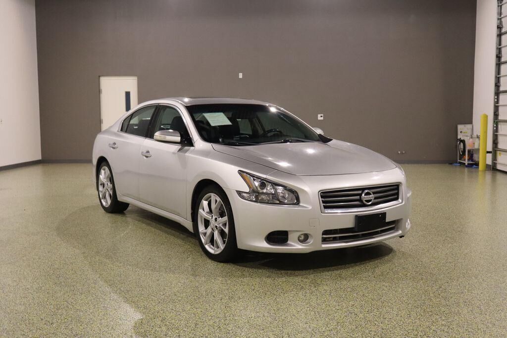 2014 NISSAN Maxima