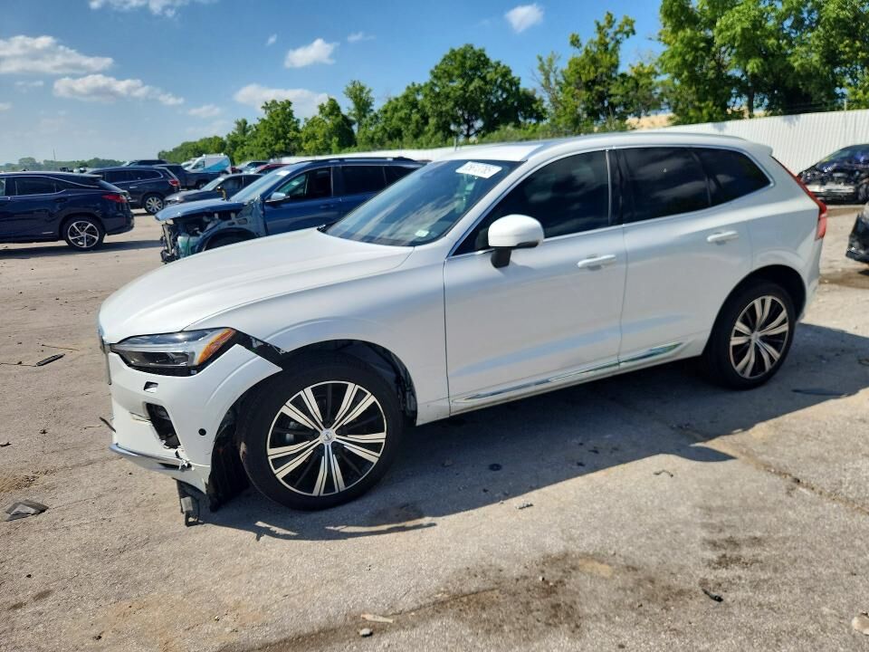 2022 VOLVO XC60