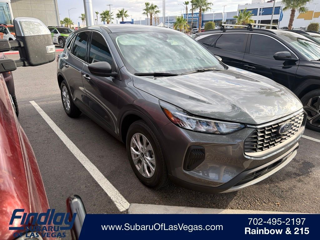 2024 FORD Escape