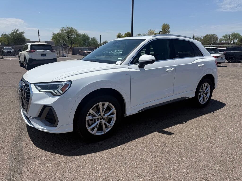 2025 AUDI Q3
