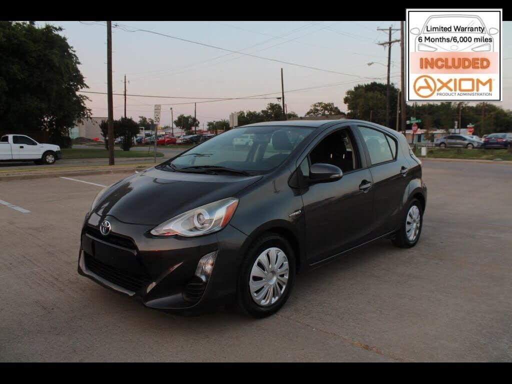 2016 TOYOTA Prius