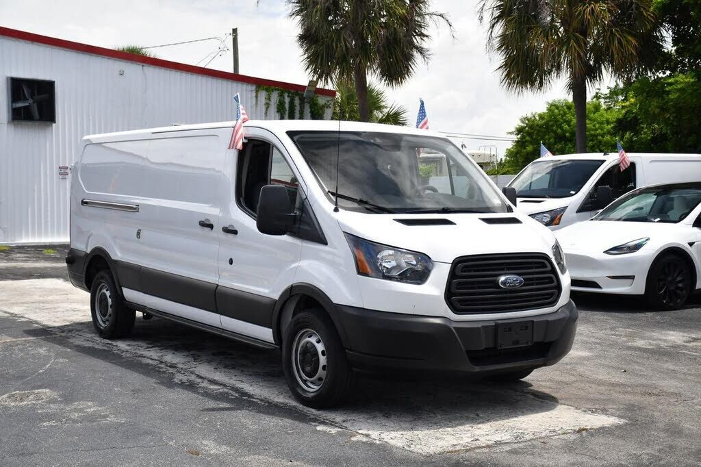 2019 FORD Transit