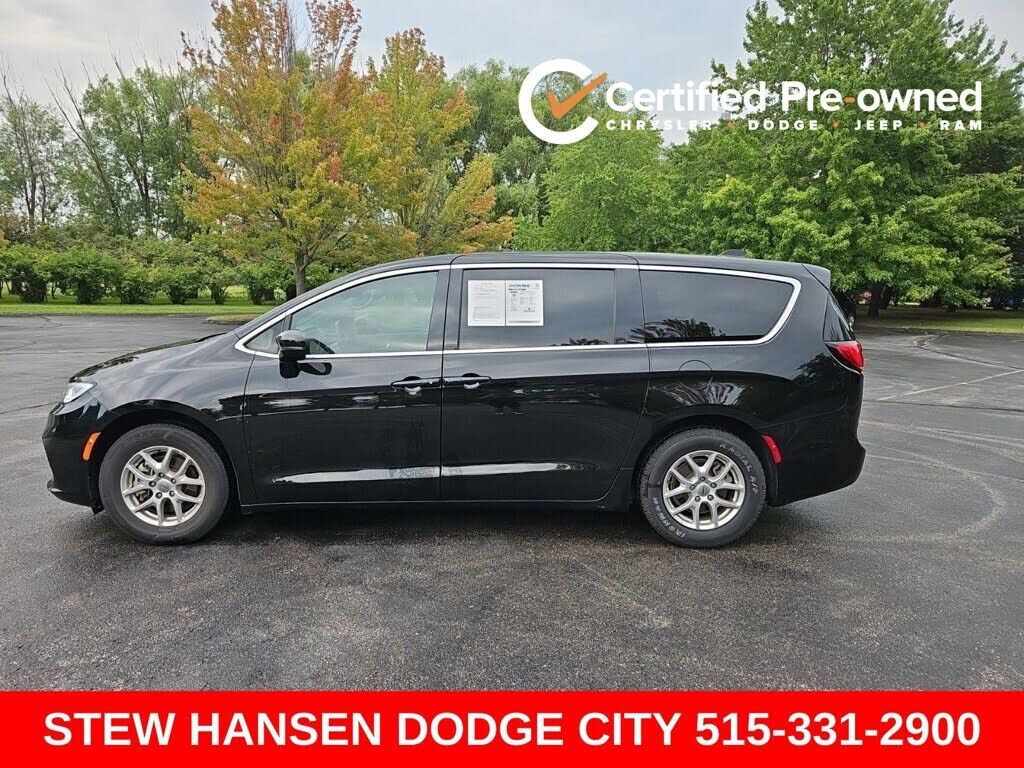 2025 CHRYSLER Pacifica